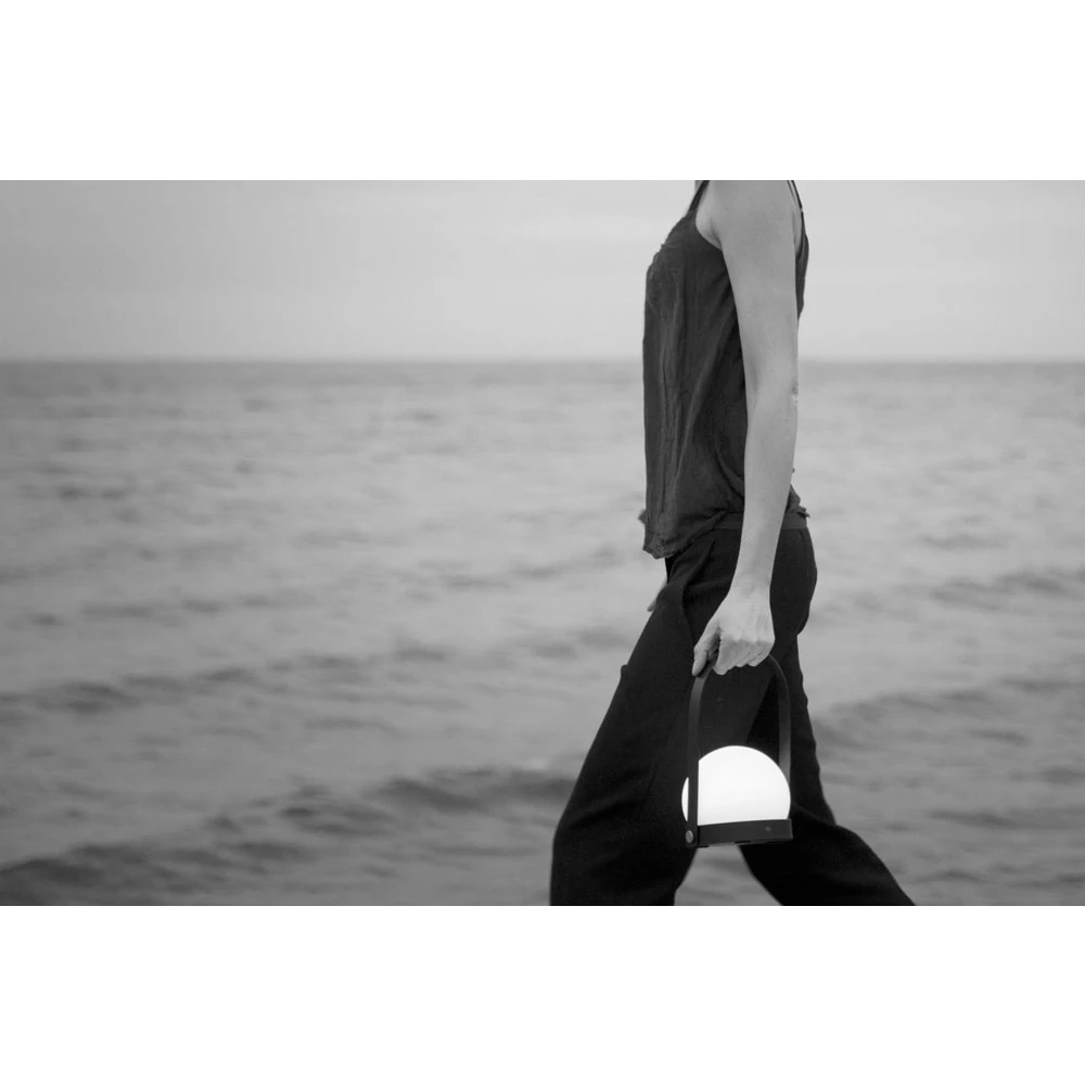 Carrie LED Tafellamp White - Menu - Koop Online - Afbeelding 2